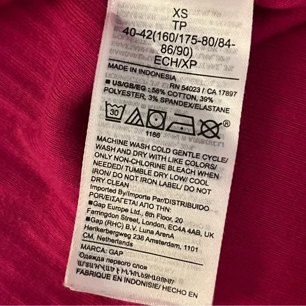 GAP Fuchsia Ribbed Top - XS - Picture 4 of 4